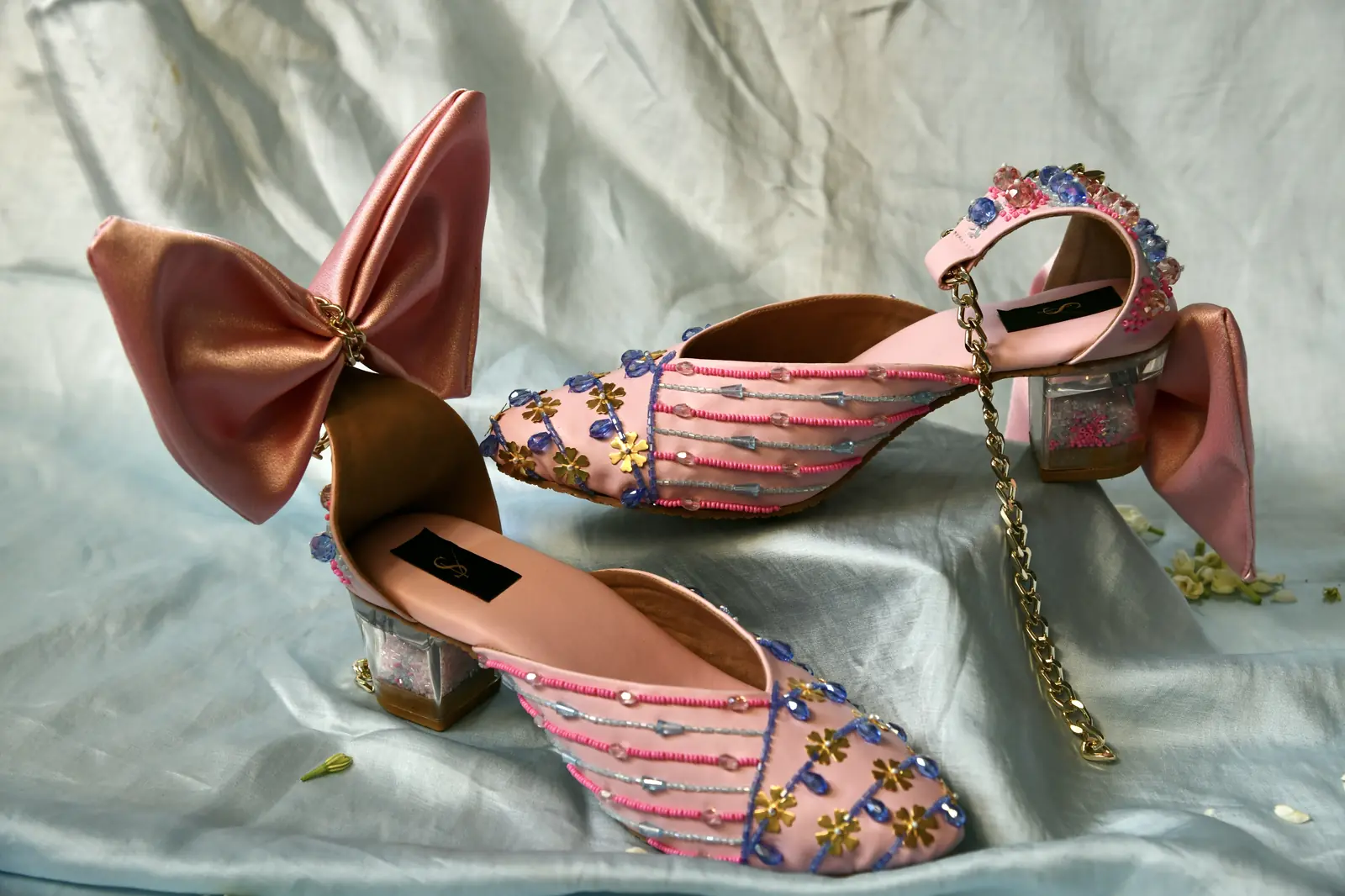 quirly bow quirly bow